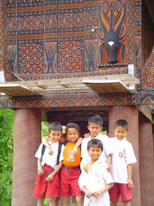 Toraja Kids - PAPUA ZACHODNIA – wyprawa w nieznane