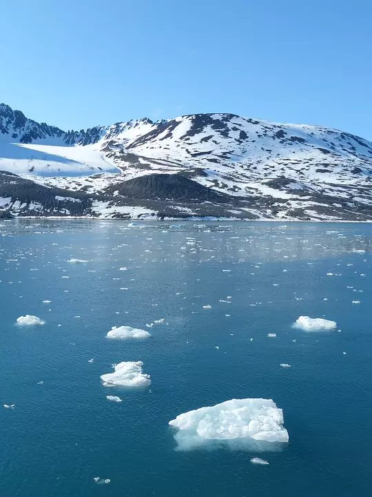 spitsbergen 1224504 960 720 - SPITSBERGEN: wyspa na dachu świata – wyprawa